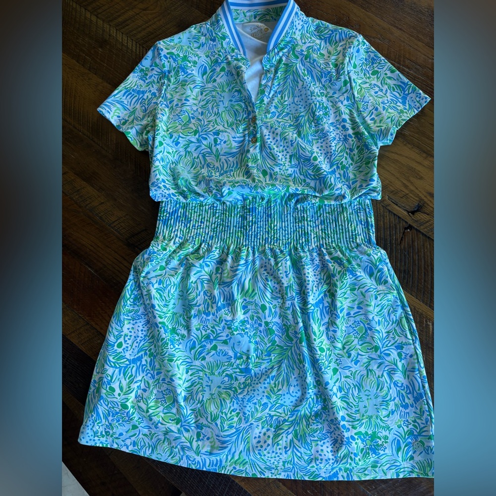 Love Active dress by Lily Pulitzer 
Luxletic material and UPF #50